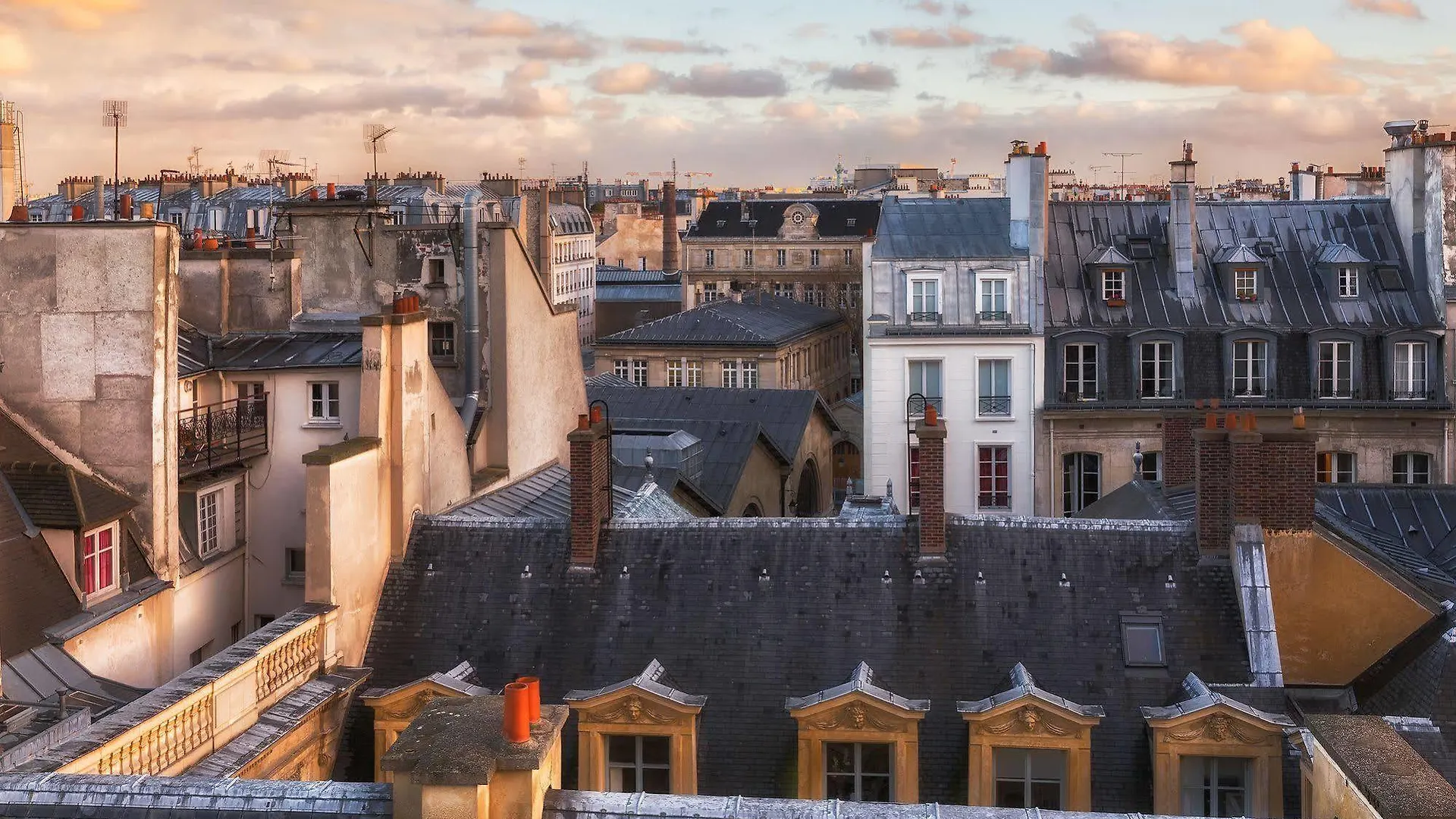 Laz' Urbain 4* Paris