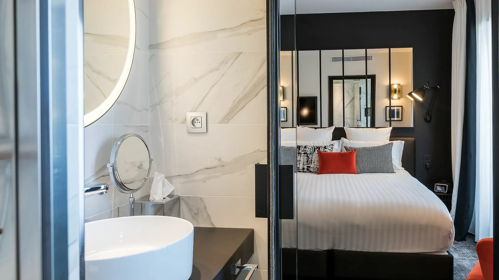 Laz' Urbain Hotel Paris