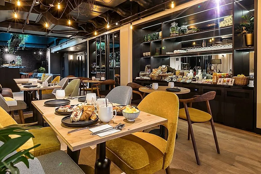 Laz' Urbain 4* Parigi